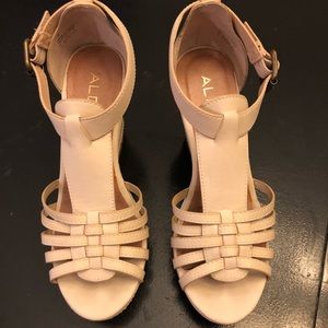 Aldo size 7 wedge shoes